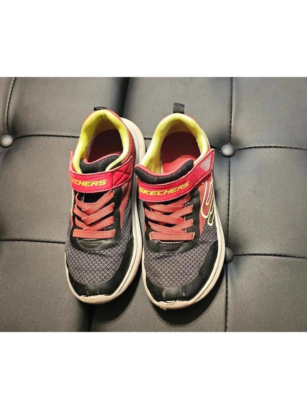 Boys size 2 skechers sneakers